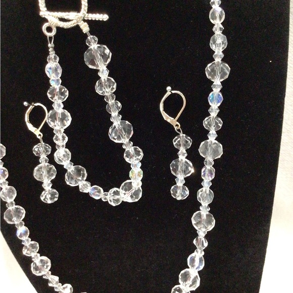 Elegant Handmade Crystal Beaded Necklace, Bracelet, Earring Set - Picture 3 of 7